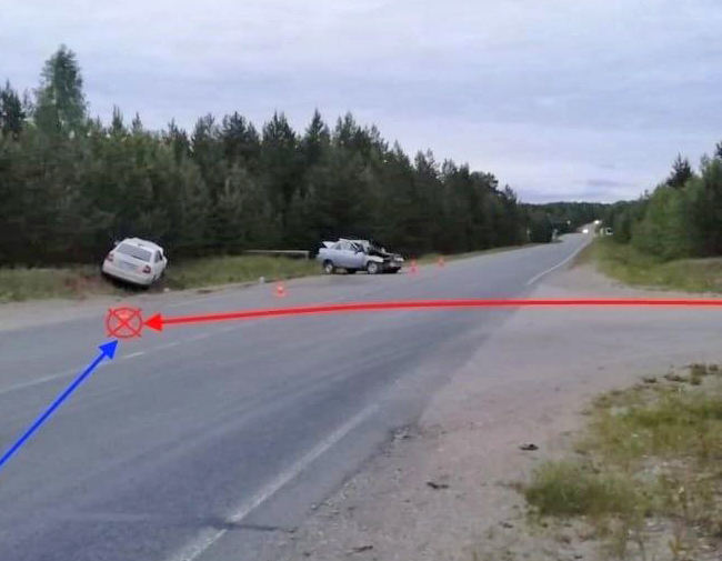 На дороге Сосногорск - Керки столкнулись ВАЗ и Skoda